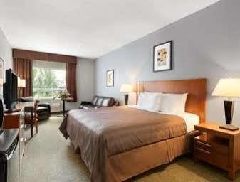 High Prairie Inn Esterno foto